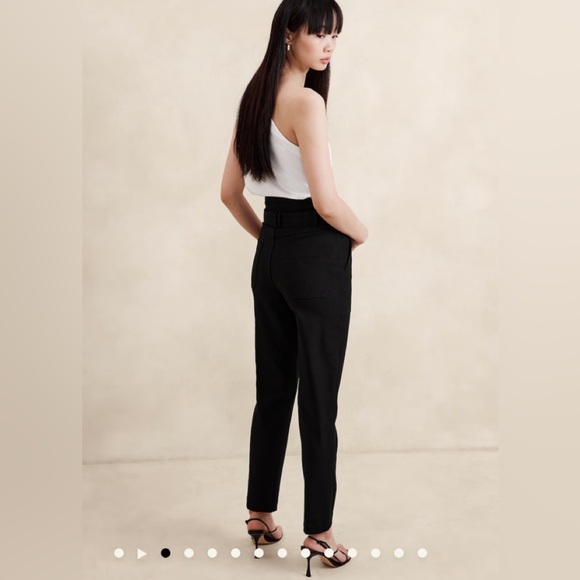 Like new Banana Republic Cargo pants - Picture 2 of 10